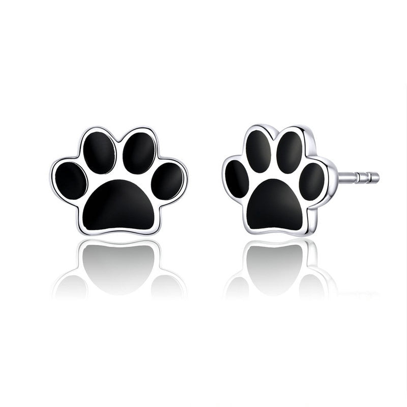 STUNNING PAW PRINT STUD EARRINGS