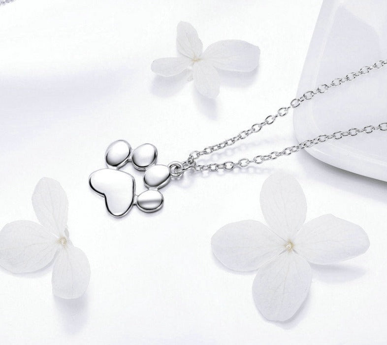 STUNNING SOLID PAW PRINT NECKLACE