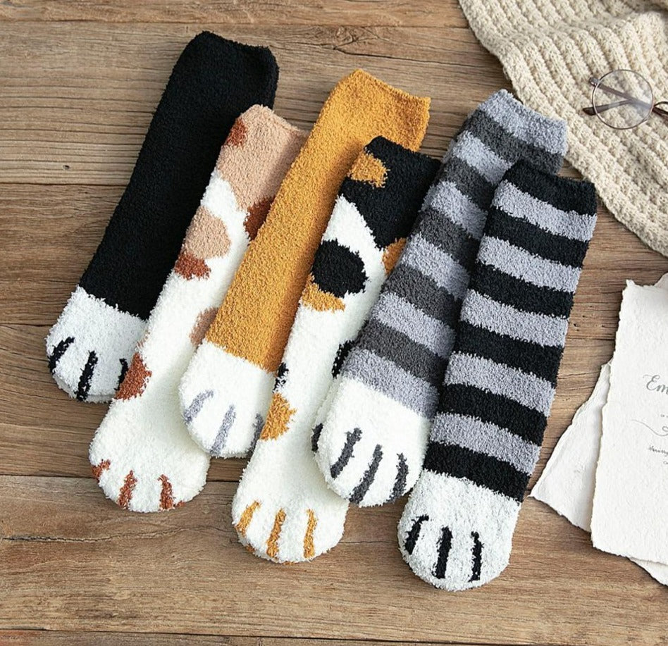 COZY CAT PAW PRINT SOCKS FOR WOMEN