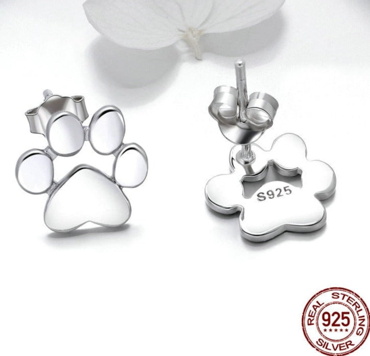 STUNNING PAW PRINT STUD EARRINGS